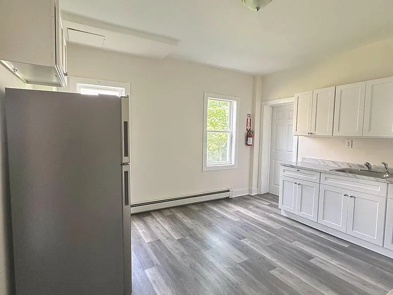 702 Martin Luther King Jr Blvd — Photo 5