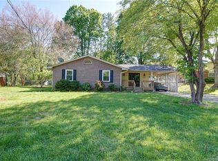 329 Holiday Rd, Gastonia, NC 28054