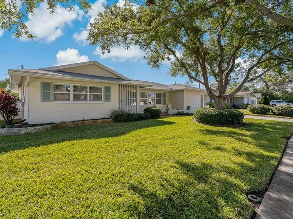 2211 Morningside Dr, Clearwater, FL 33764