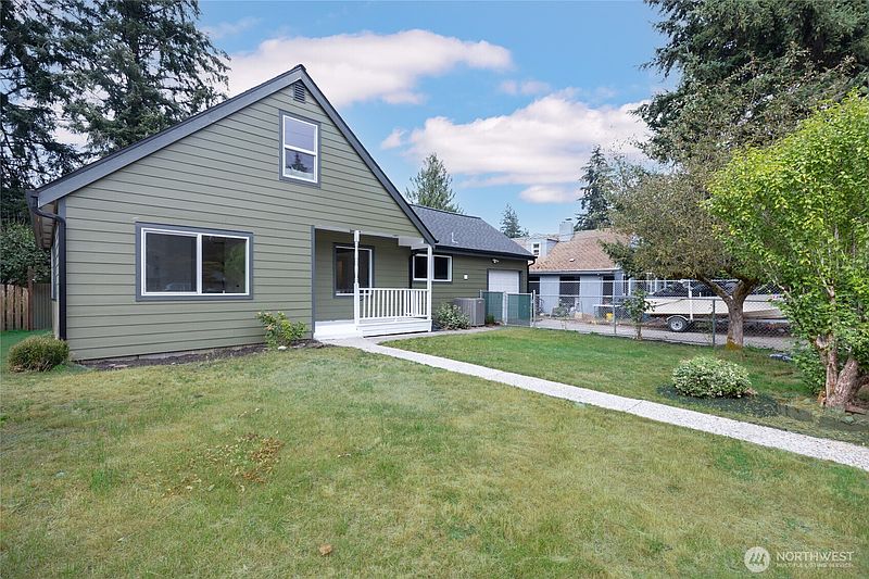 2nd image of 8407 Winona Street SW