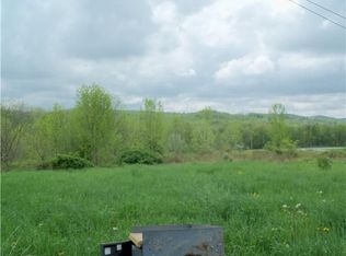 985 Roach Rd, Middlesex, NY 14507