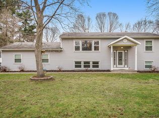 3833 E Kirby Rd, Battle Creek, MI 49017