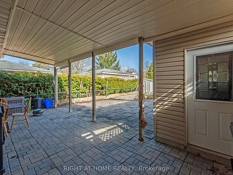 69 Alayne Cres — Photo 41