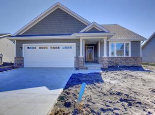 2011 Prairie Grass Ln, Mahomet, IL 61853