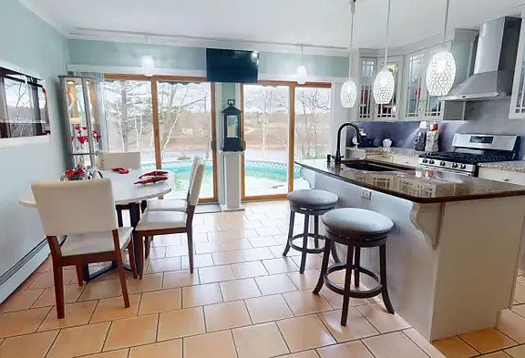 5th image of 140 Penobscot Cir #1