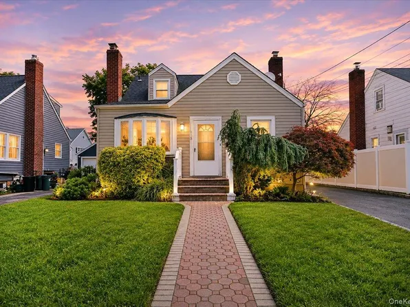 413 Stewart Avenue, North Bellmore, NY 11710