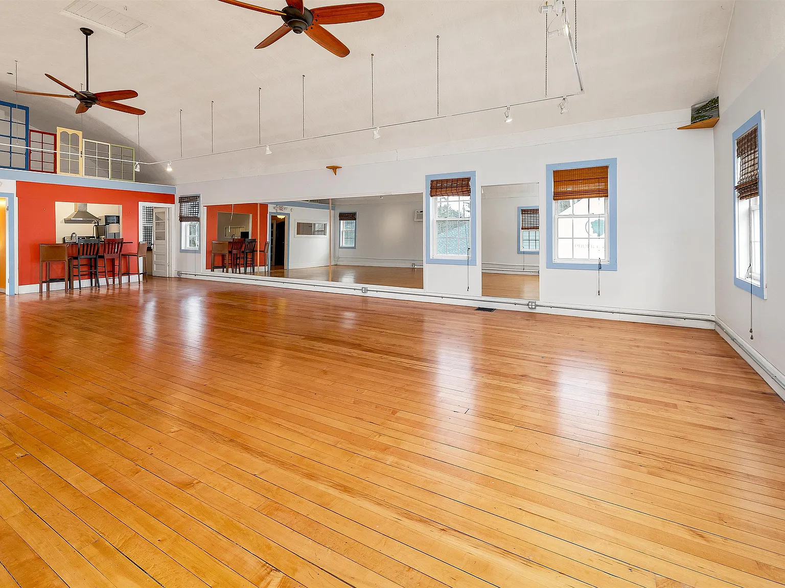 1 bed, 1700 sqft, $1,950 — Photo 1