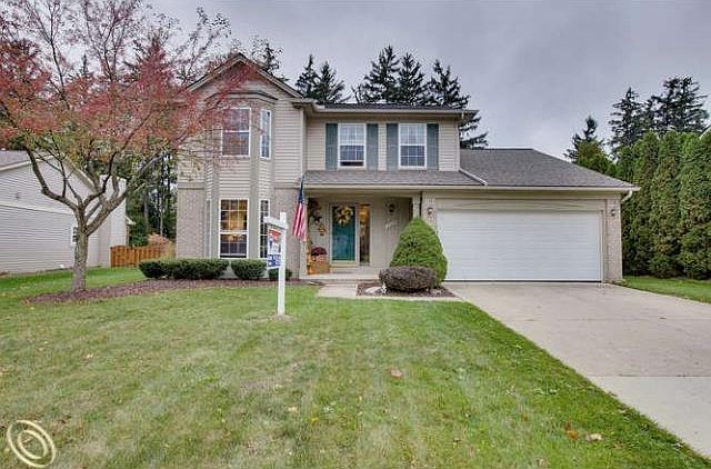 1st image of 963 S Parkwood Dr