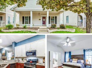 1712 Jasmine Trl, Aubrey, TX 76227