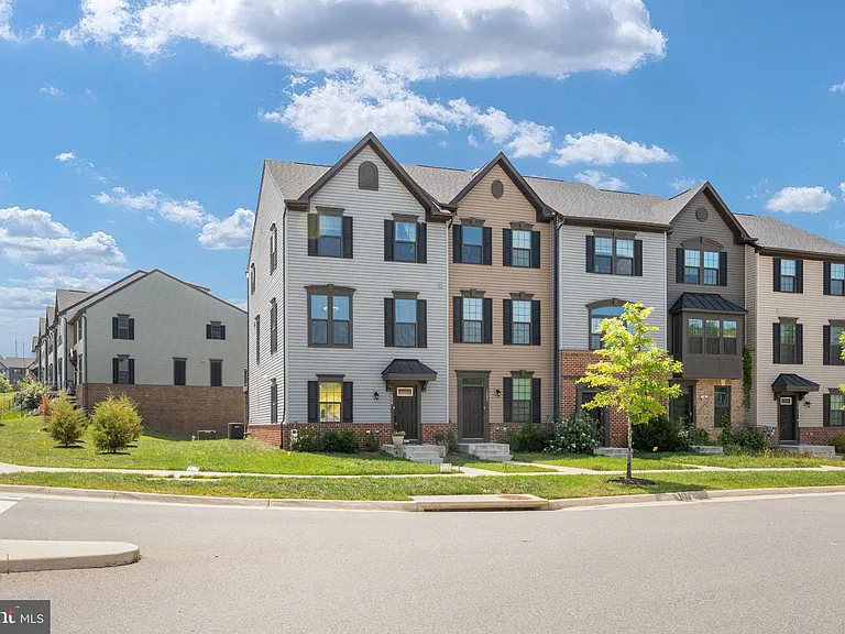 1000 Alum Spring Rd — Photo 33