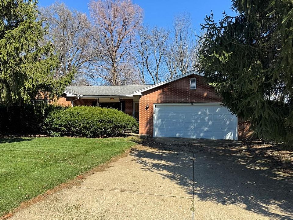 1st image of 601 Hollywood Dr