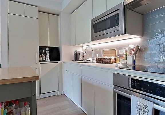 4th image of 1790 3rd Ave APT 302