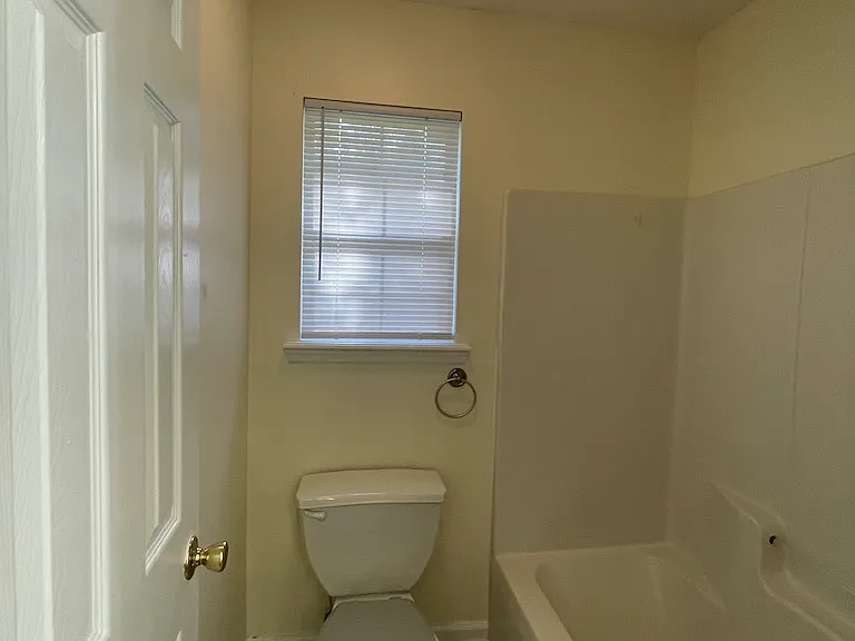 921 Pine Cone Cir — Photo 9