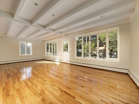 5th image of 30 Essex St