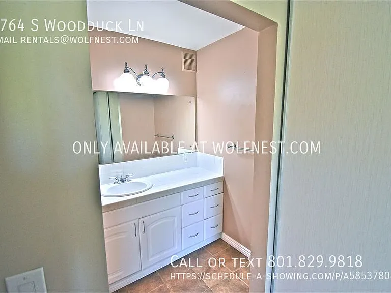 4764 S Woodduck Ln — Photo 18