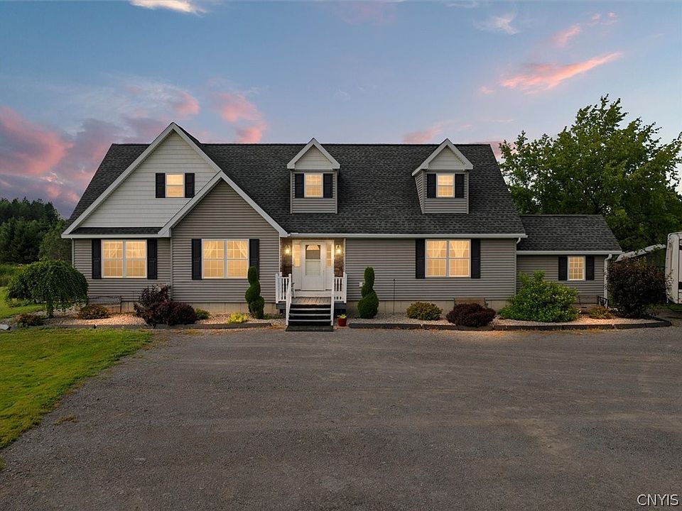 1st image of 9173 Fraser Rd