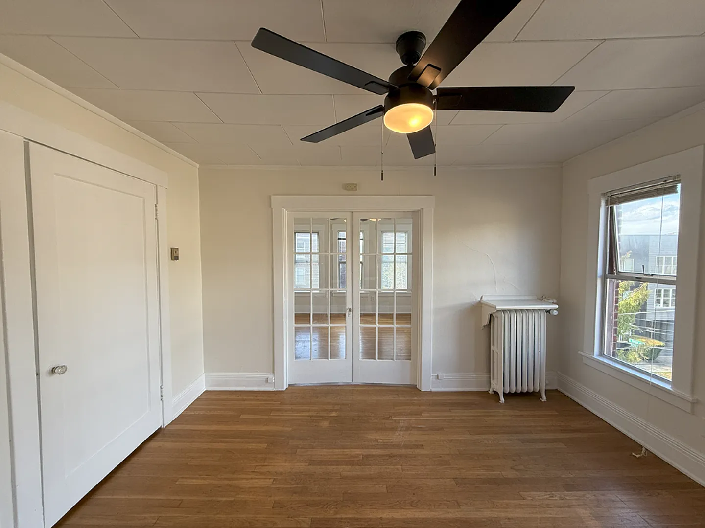 Glen Ellen Apartments — Photo 2