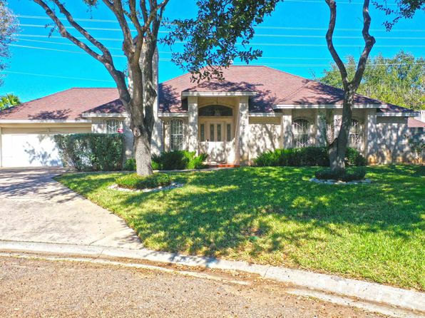 1504 Eagle Trace Dr, Laredo, TX 78045