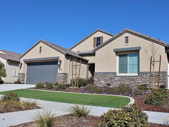 14000 Barbon Beck Ave - Front Yard