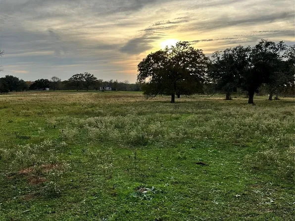 E Us Highway 90, Waelder, TX 78959