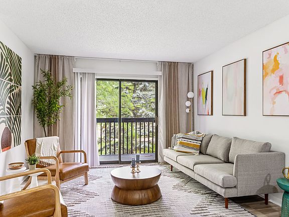 4th image of 2686 Cobble Cir #2