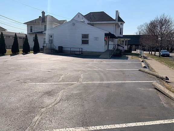 3rd image of 2201 Central Ave