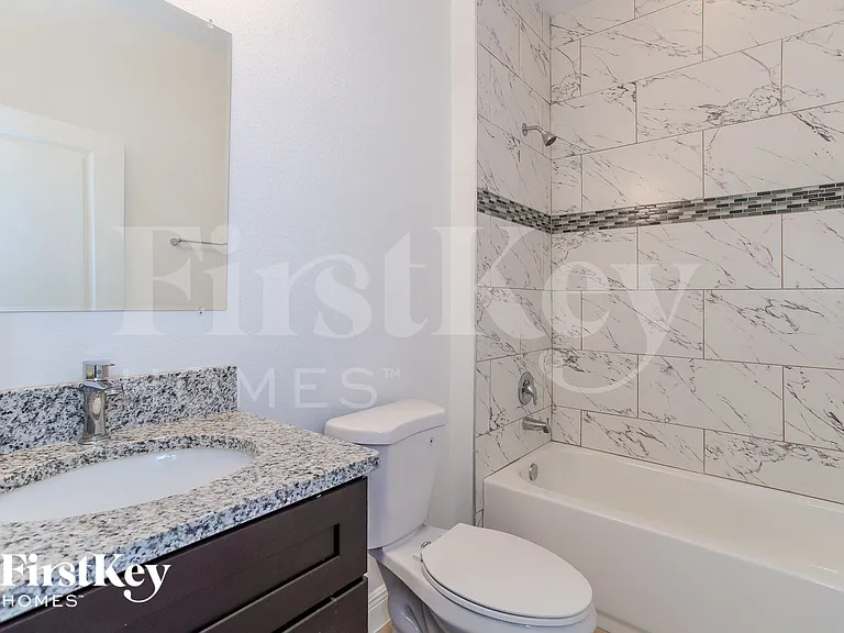 189 Willow Dr — Photo 13