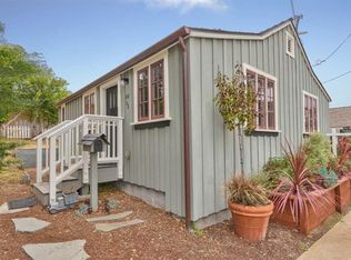 218 Park St #1/2, Pacific Grove, CA 93950