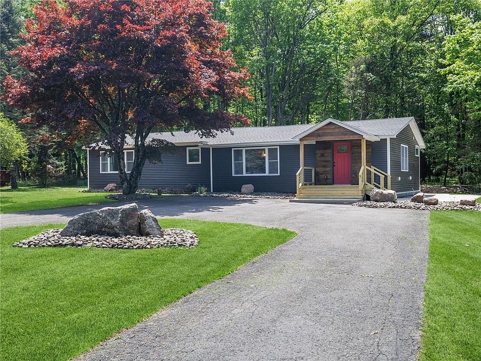 1st image of 8 Cedar Lane