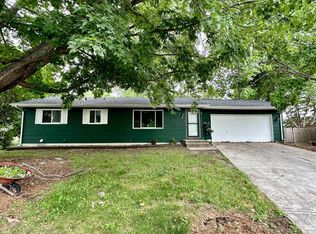6 Center Cir, Monticello, MN 55362