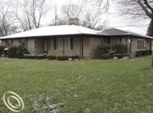 14175 Newburgh Rd, Livonia, MI 48154