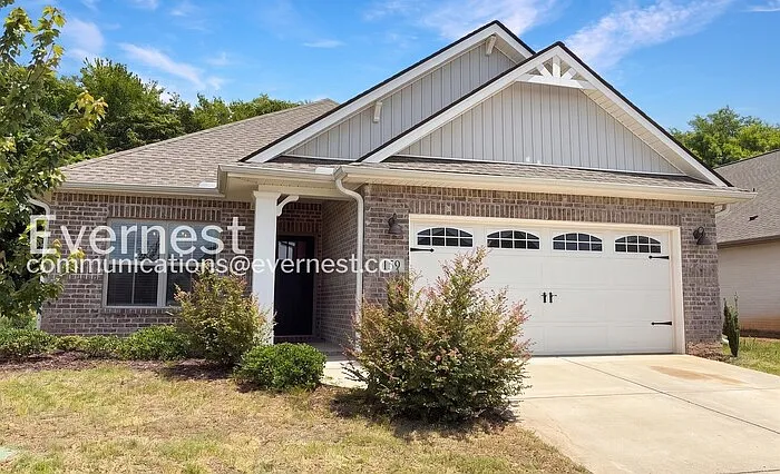 3 bed, 2.0 bath, 1660 sqft, $1,875 — Photo 2