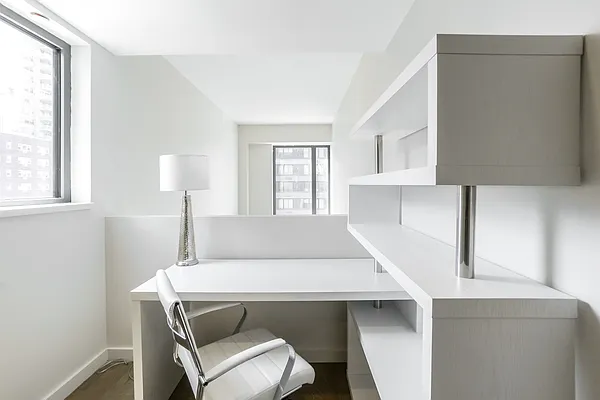 Rented by Bond New York | media 35