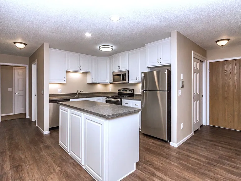 Terrace Hills Apartments — Photo 23