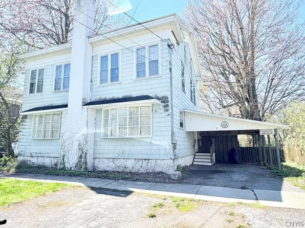 171 S Market St, Cape Vincent, NY 13618
