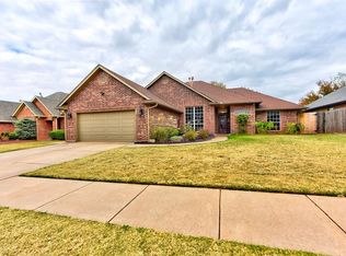825 NW 143rd St, Edmond, OK 73013