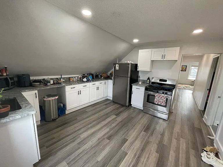 119 Hanover St #3 — Photo 7