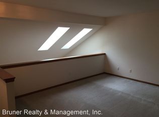 6318 McKee Rd, Fitchburg, WI 53719