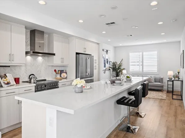 158 Mabuhay Way, Daly City, CA 94014