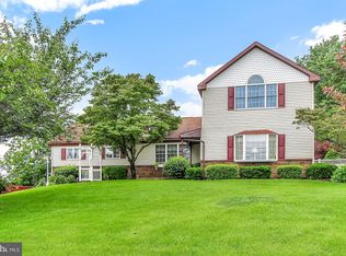 1830 Chester Ct, Breinigsville, PA 18031