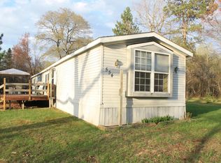 11724 Fourpoint Rd SE, Fife Lake, MI 49633