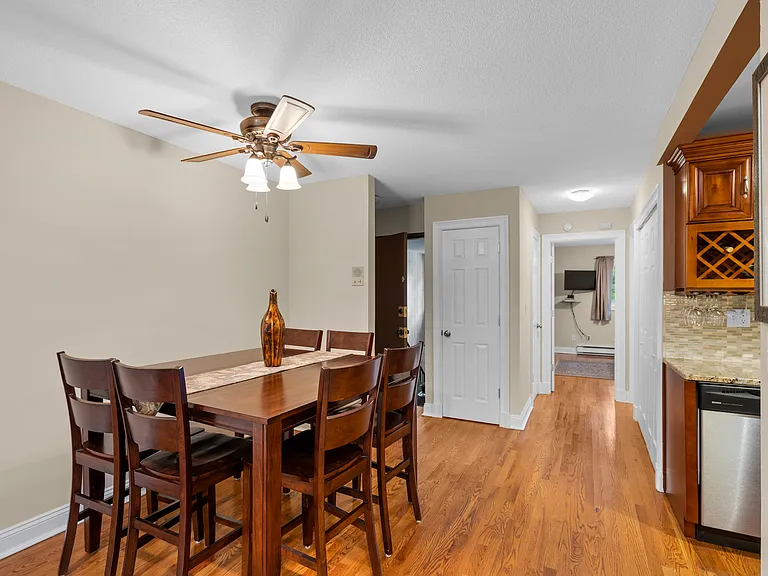 215 Edgemoor Rd #B — Photo 6