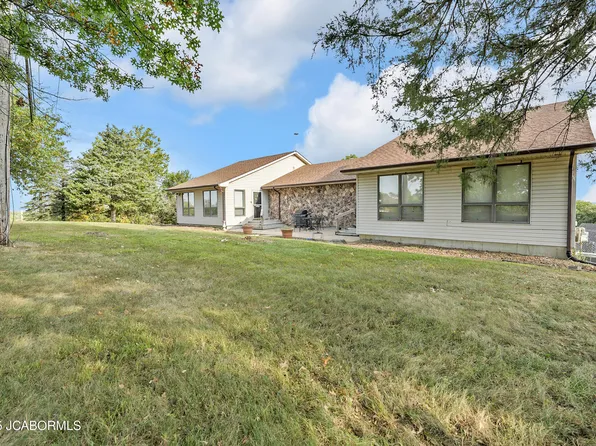 2103 Expressview Dr, Jefferson City, MO 65101