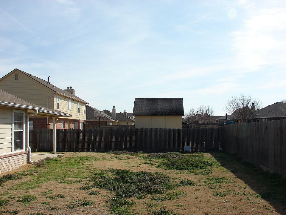 2nd image of 10906 E 118th St N
