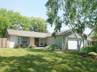 202 E Old Bridge Rd, Palatine, IL 60067