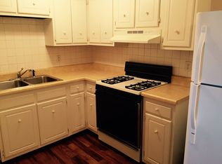 504 Greenbriar Dr APT 7, Normal, IL 61761