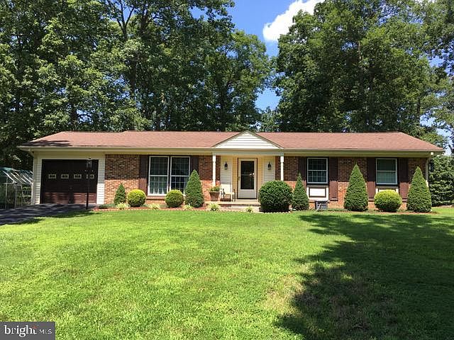 1st image of 45320 Barefoot Dr