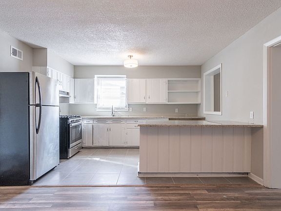 4th image of 4613 Windward Dr