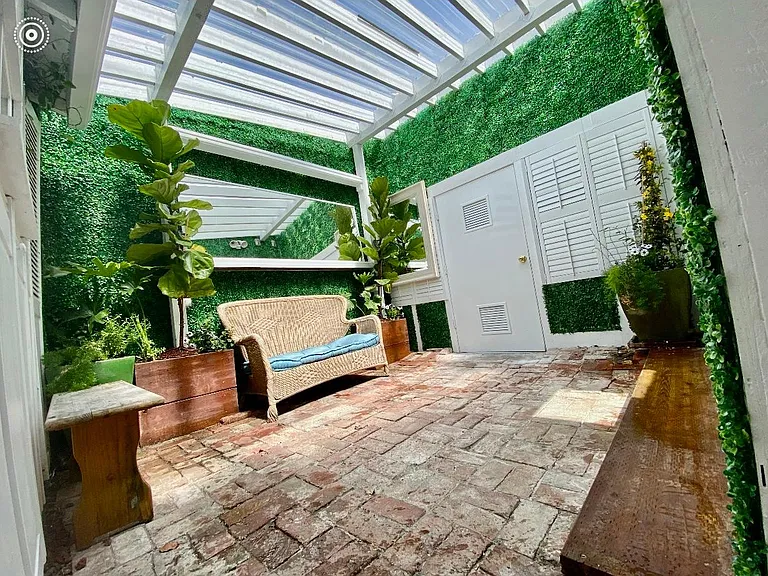 1307 Santa Clara Ave — Photo 3