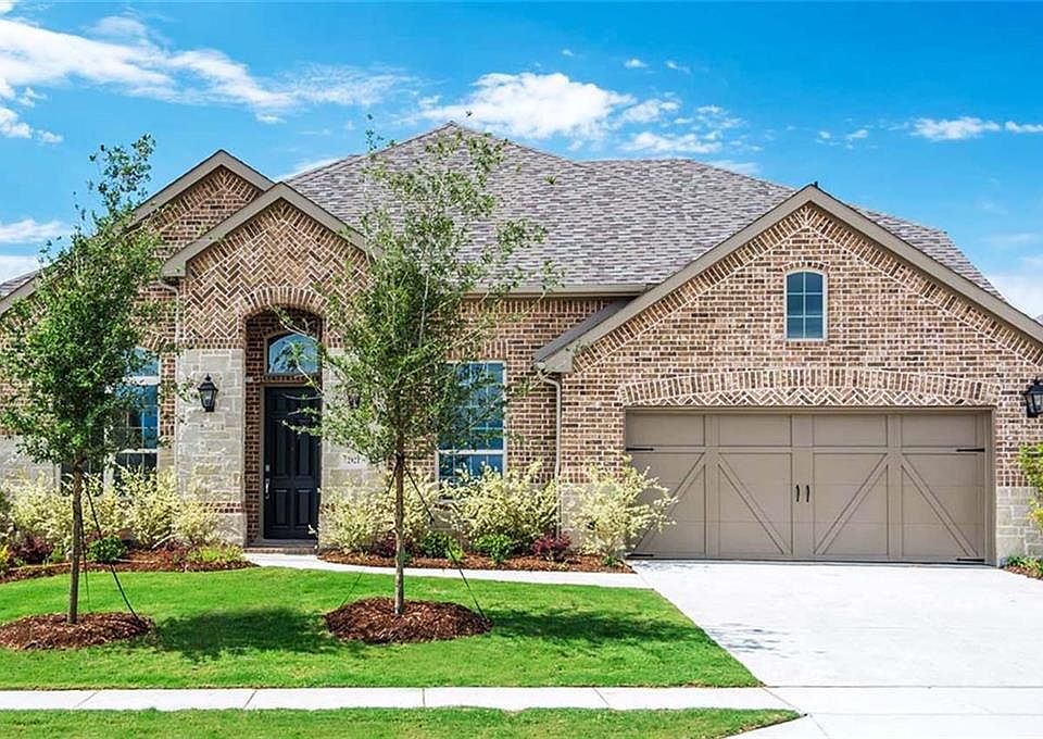 1st image of 2921 Vaquero Ln